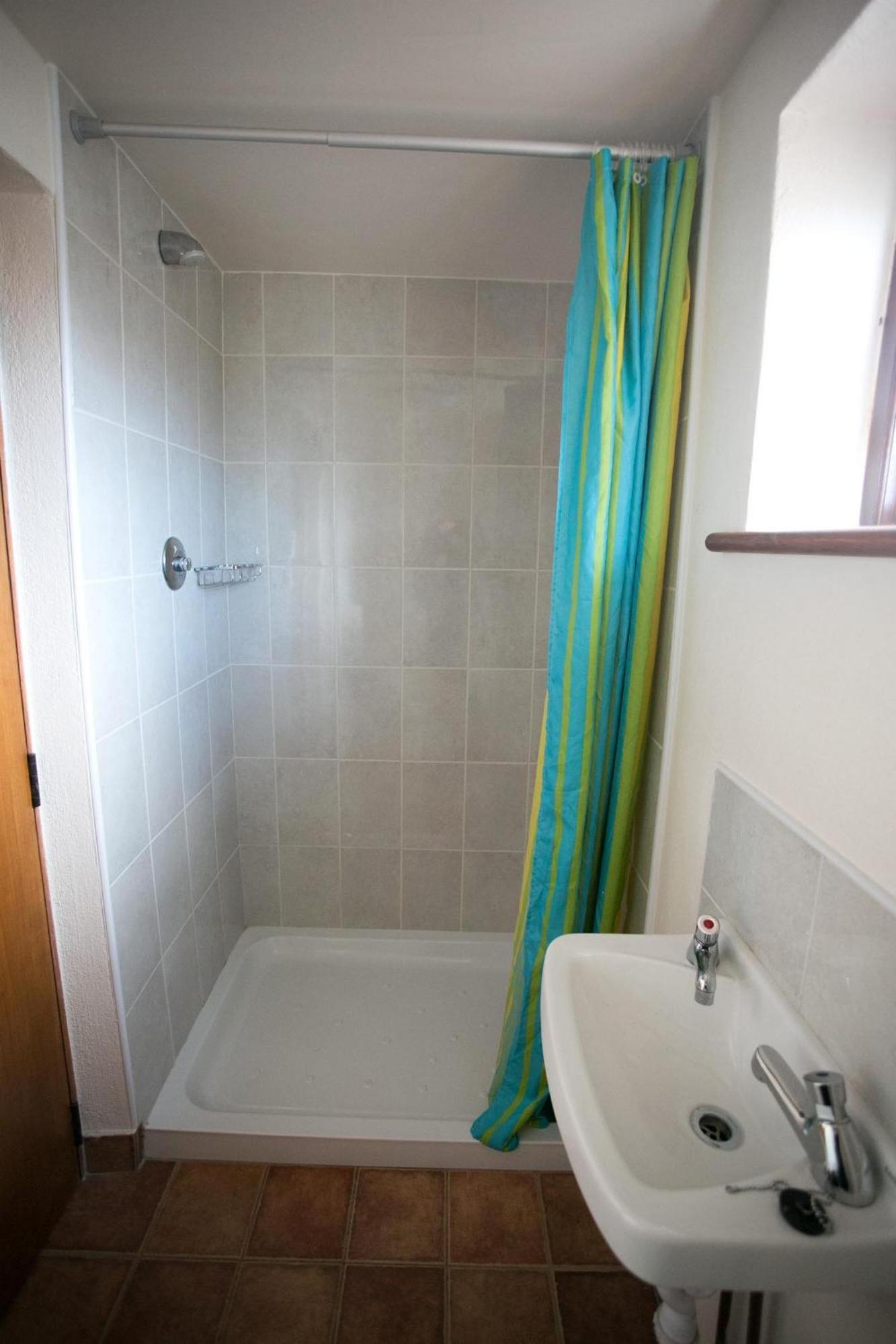 Aille River Tourist Hostel And Camping Doolin Cameră foto