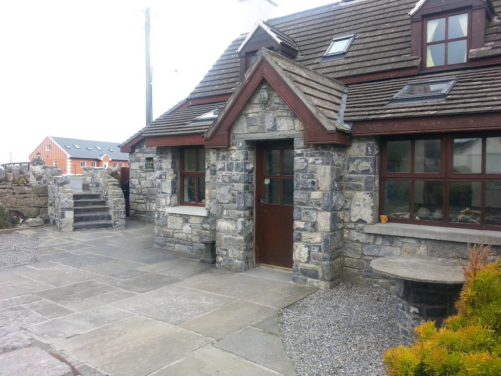 Aille River Tourist Hostel And Camping Doolin Exterior foto
